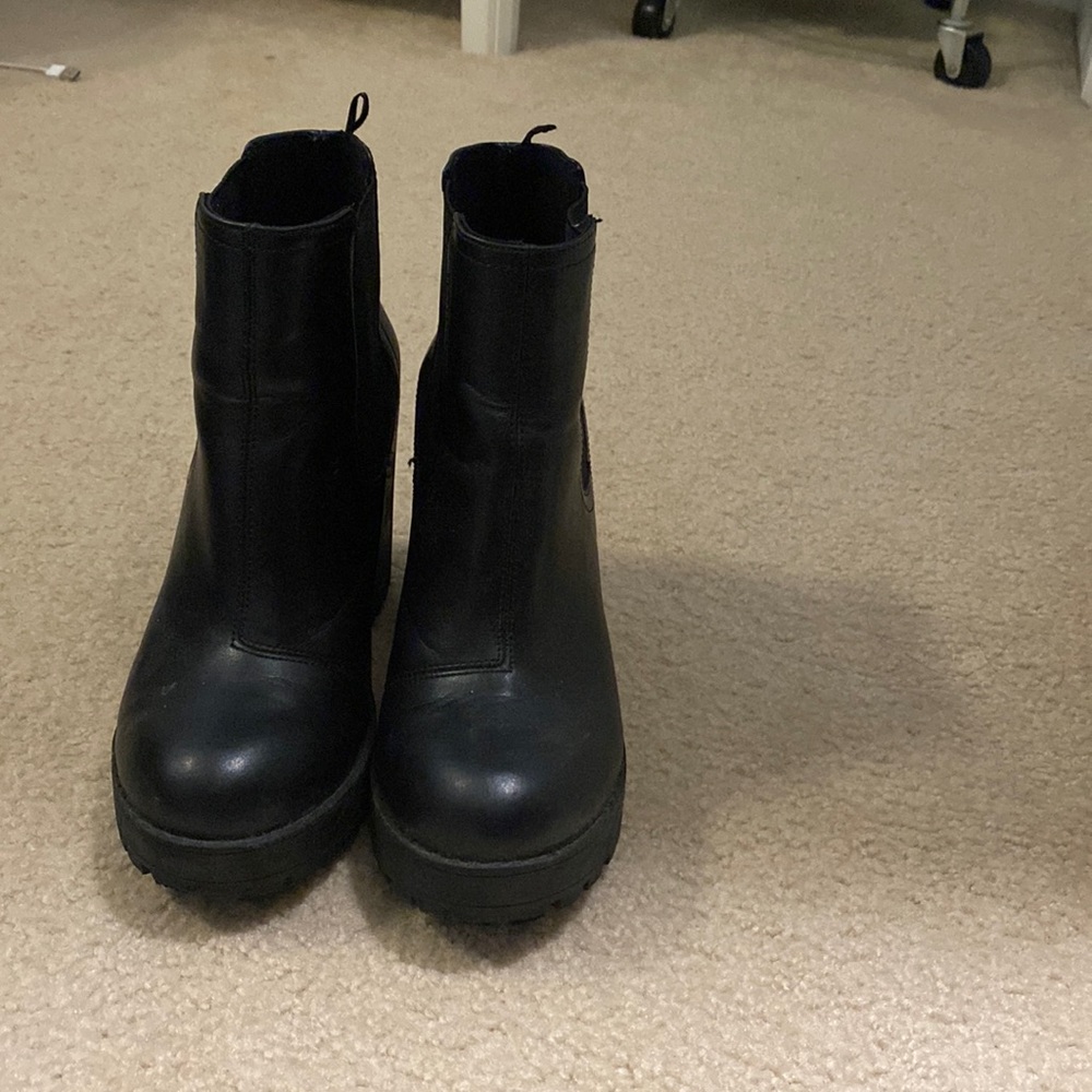 Black h&m booties